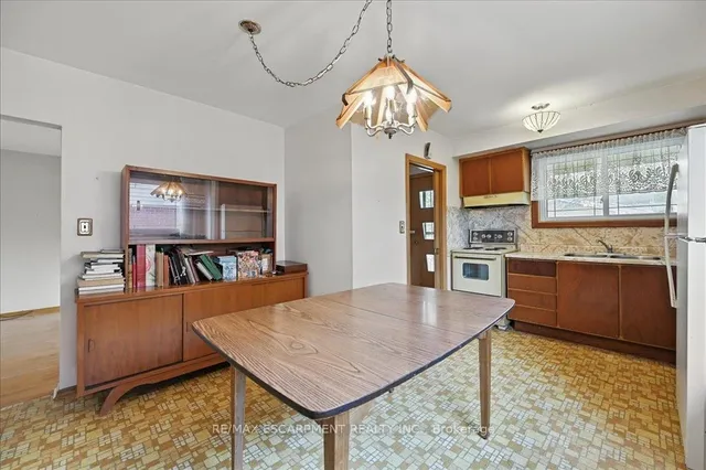 Additional image 12 of 269 Rainbow Dr