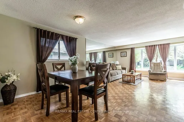 Additional image 10 of 65 Lorne Scots Dr