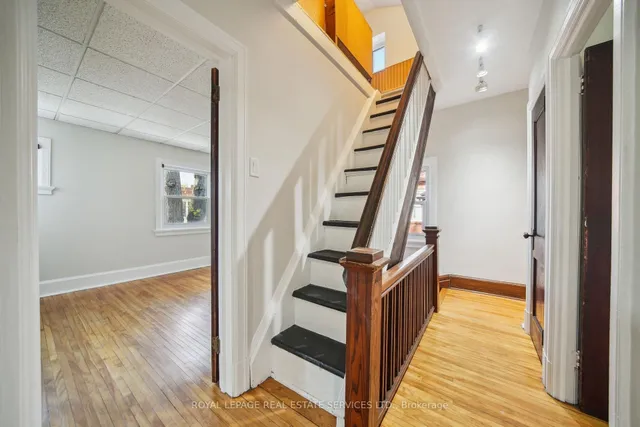 Additional image 17 of 243 Annette St