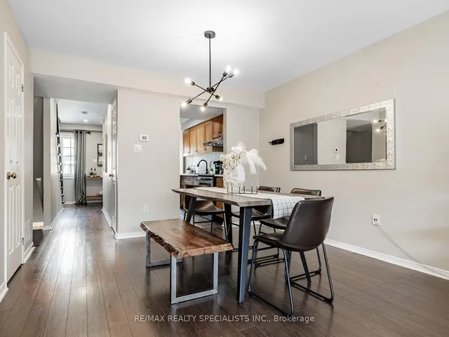 Additional image 6 of 2055 WALKERS Line Unit 227