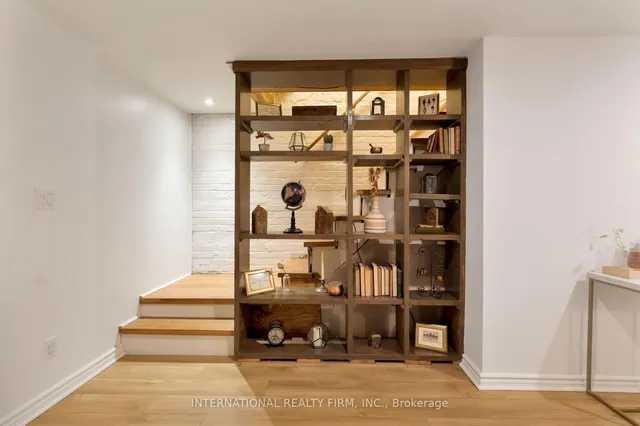 Additional image 36 of 319 Markham St