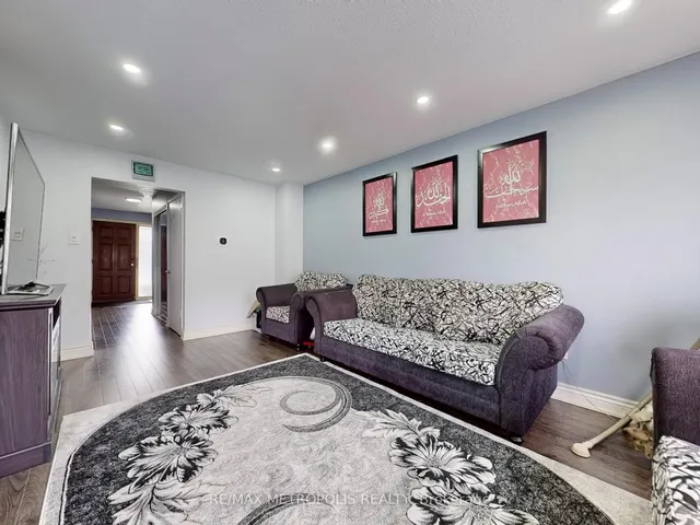 Additional image 6 of 7033 Netherbrae Rd Unit 8