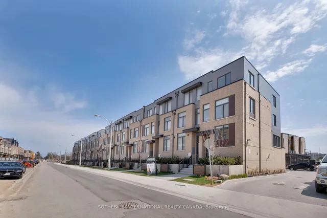 141 Green Gardens Blvd