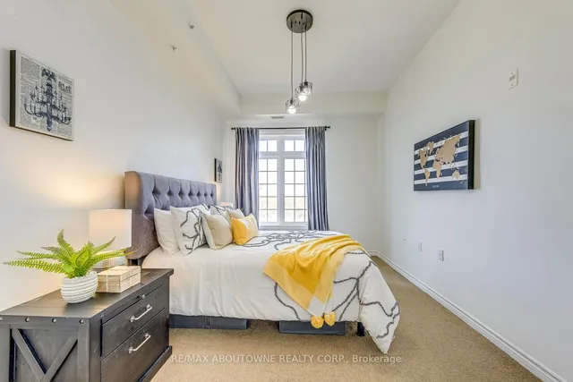 Additional image 21 of 1470 Main St Unit 411