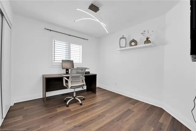 Additional image 31 of 72 Aldgate Avenue Ave