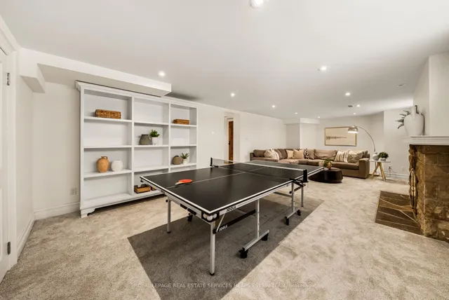 Additional image 40 of 19 Whitney Ave