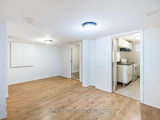 Additional image 32 of 103 Miracle Tr