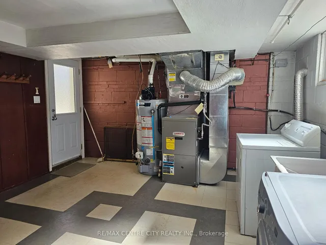 Additional image 35 of 274 Burnett Ave