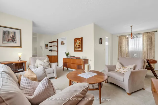 Additional image 11 of 140 Folkstone Cres