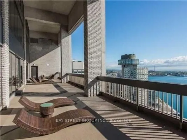 Additional image 13 of 33 Harbour Sq Unit 3019