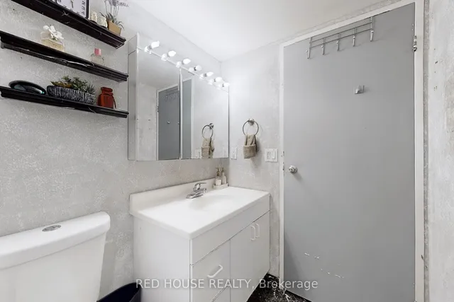 Additional image 19 of 10 Markbrook Lane Unit 206