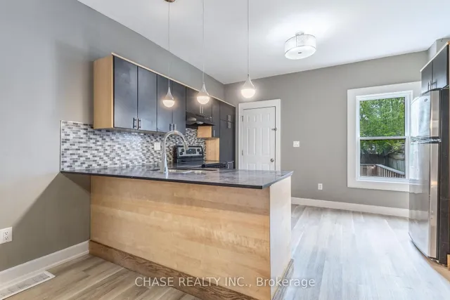 Additional image 12 of 86 Smith Ave