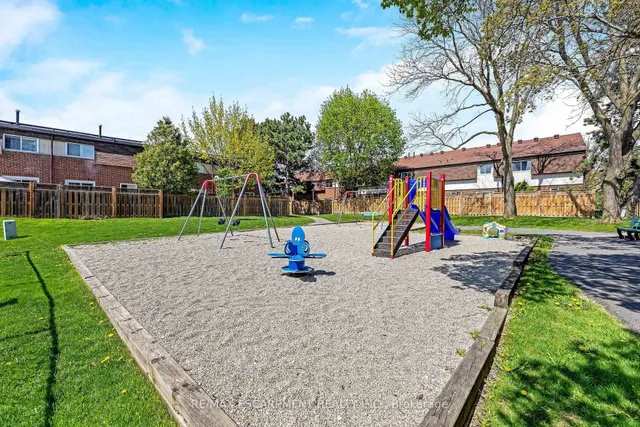 Additional image 29 of 235 Bronte St Unit 14