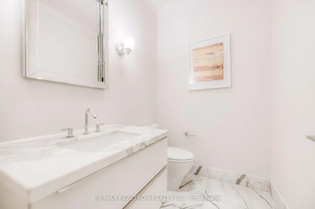 Additional image 31 of 206 Bloor St Unit 801