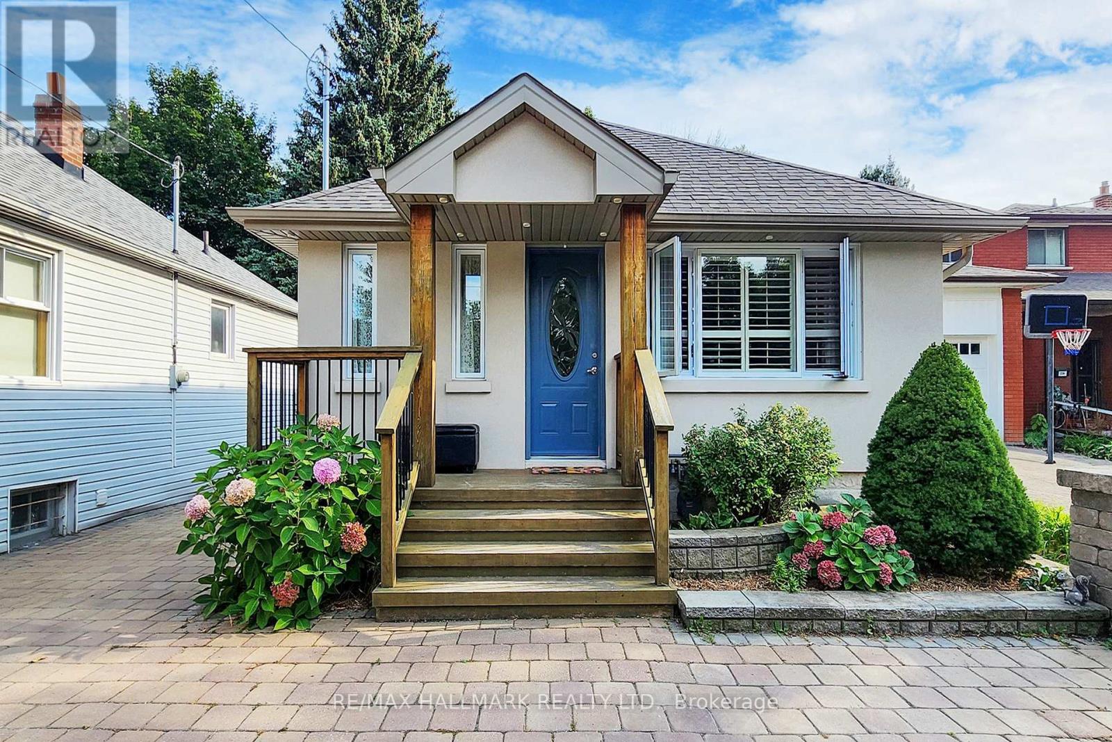 21 ENFIELD AVENUE|Toronto (Alderwood), Ontario M8W1T6