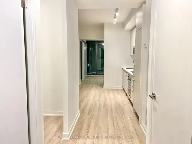 250 Lawrence Ave Unit 316