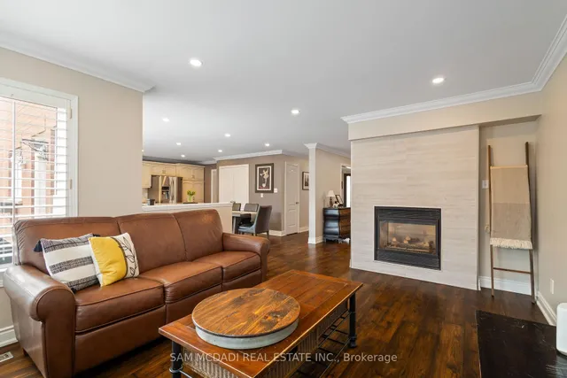 Additional image 13 of 7174 Upton Cres