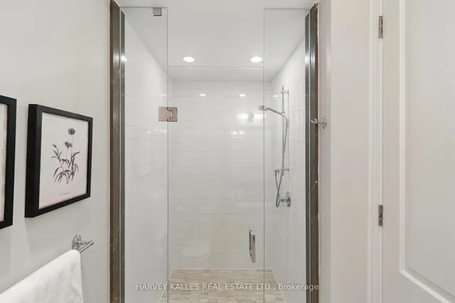 Additional image 37 of 71 Florence Ave