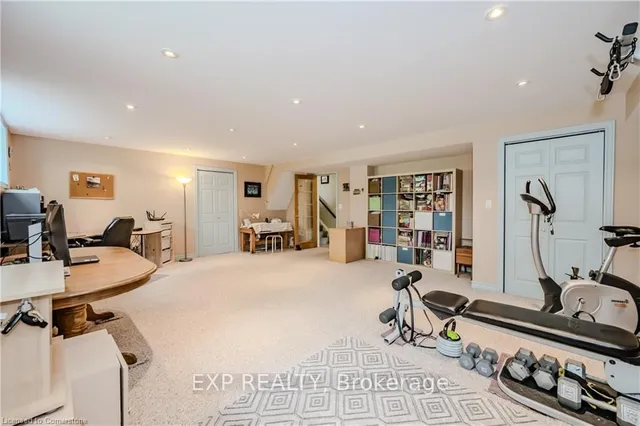 Additional image 32 of 11 COACHMAN Cres
