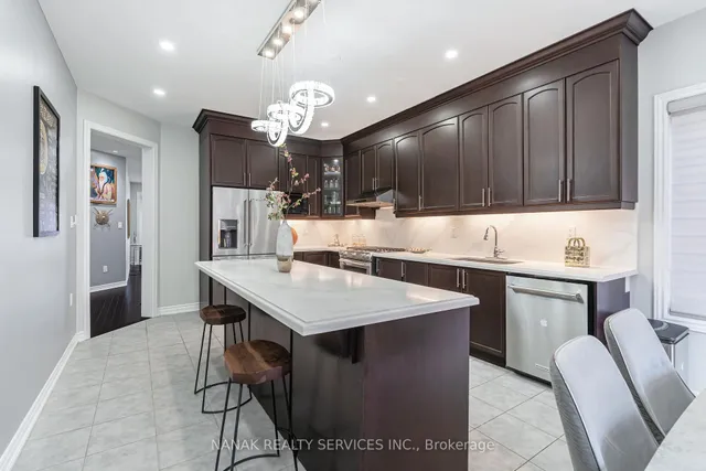 Additional image 12 of 17 Henry Moody Dr