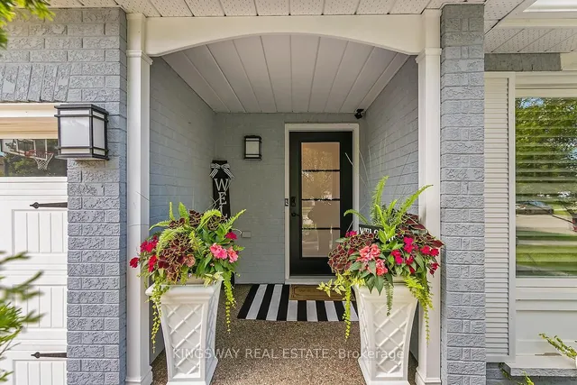 Additional image 6 of 4172 Vermont Cres