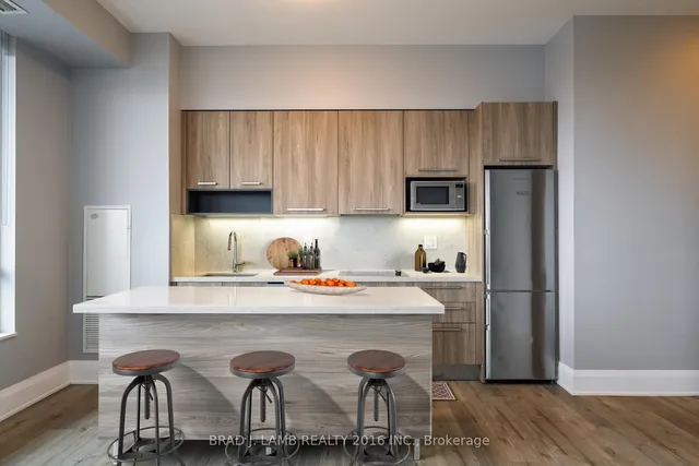 Additional image 8 of 36 Park Lawn Rd Unit LPH #4303