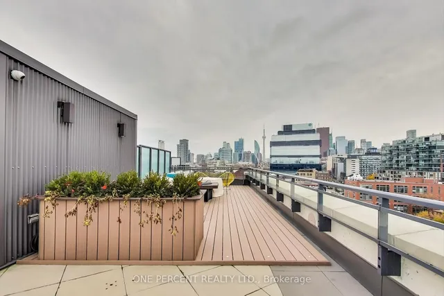 Additional image 29 of 90 Trinity St Unit 601