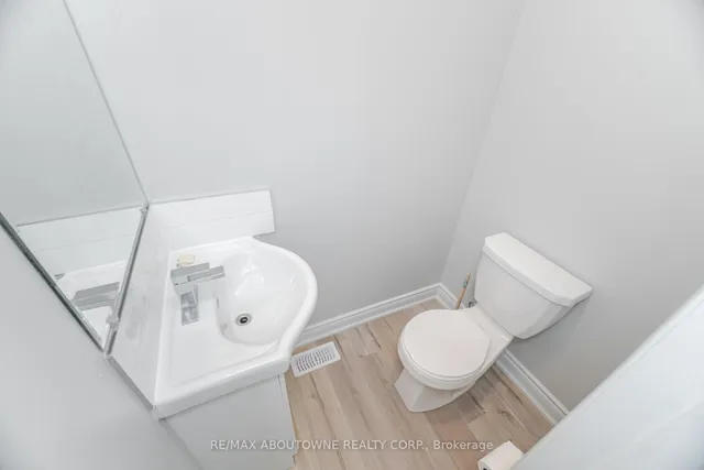 Additional image 14 of 961 Francis Rd Unit 4