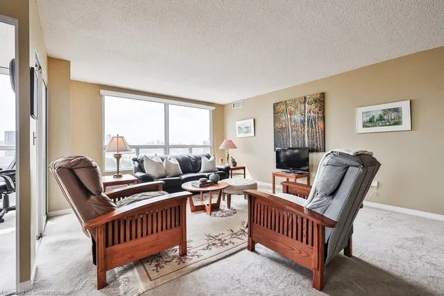 Additional image 10 of 7 Concorde Pl Unit 1005