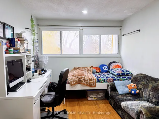 Additional image 15 of 2901 Jane St Unit 101