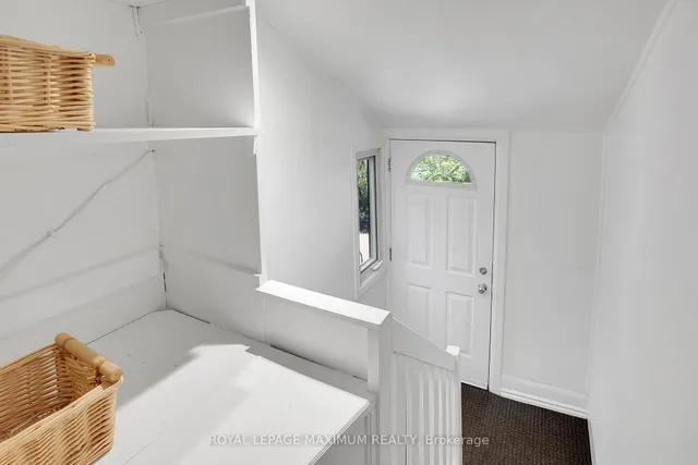 Additional image 26 of 30 Dixon Ave