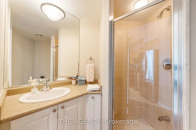 Additional image 8 of 231 Fort York Blvd Unit 2011