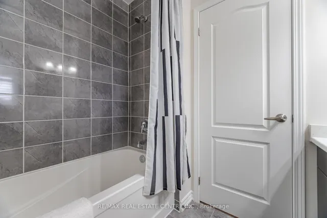 Additional image 37 of 48 Enford Cres