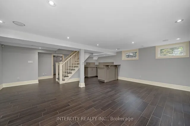 Additional image 34 of 112 Mason Blvd