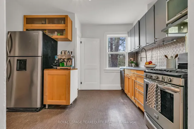 Additional image 11 of 115 Humewood Dr