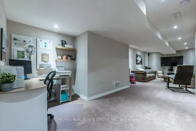 Additional image 29 of 328 Baverstock Cres