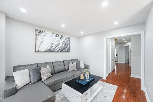 Additional image 17 of 27 Woodsend Ru