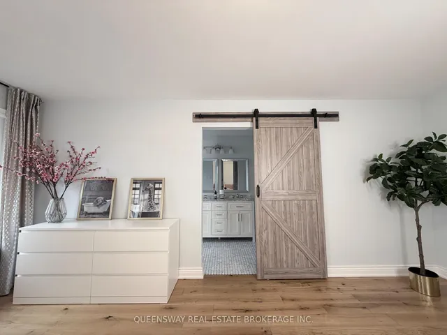 Additional image 37 of 82 Roxton Rd