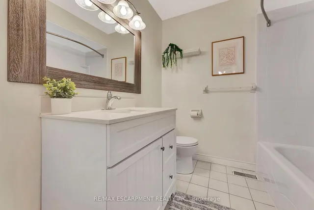 Additional image 21 of 2252 Walker's Line Unit 4