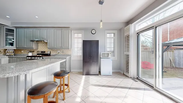 Additional image 13 of 1106 Little Cres