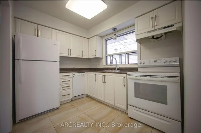 Additional image 42 of 16 Faith Ave