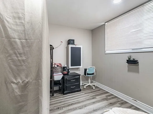 Additional image 34 of 80 Coral Gable Dr