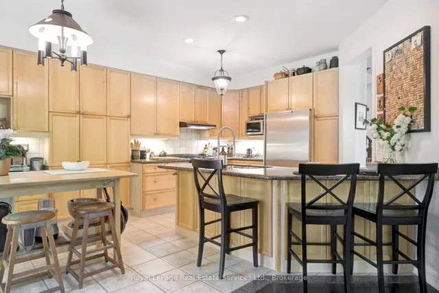 Additional image 17 of 1259 GLENASHTON Dr