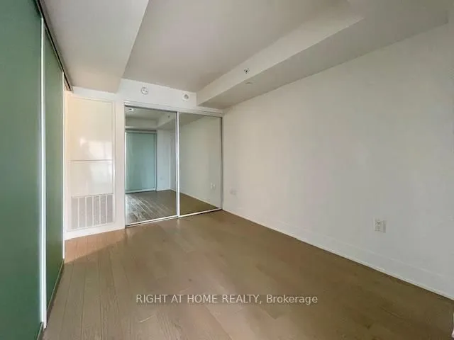 Additional image 14 of 955 Bay St Unit 2702