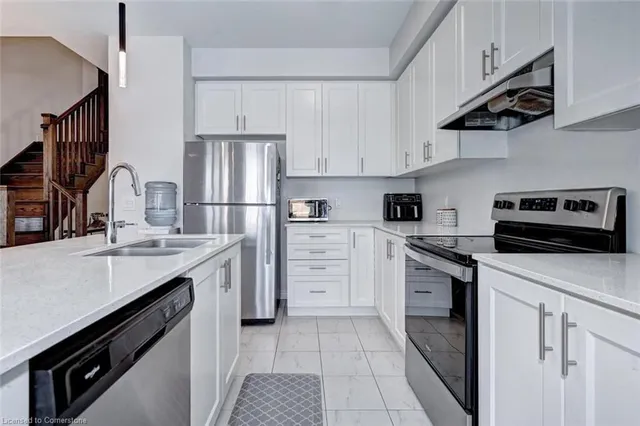 Additional image 7 of 38 Stonehill Ave