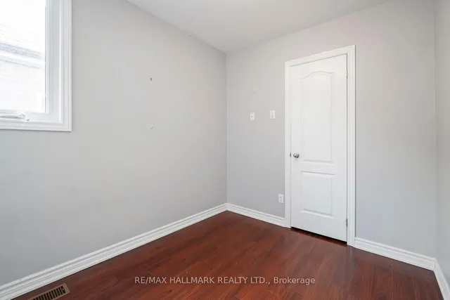 Additional image 18 of 72 Gray Ave