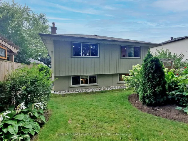 Additional image 43 of 1846 Steepbank Cres