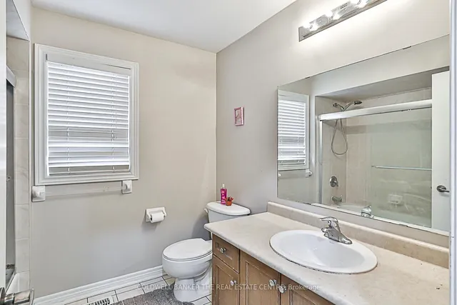 Additional image 24 of 43 Crystalview Cres