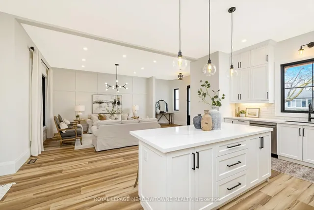 Additional image 18 of 79 Fulton St