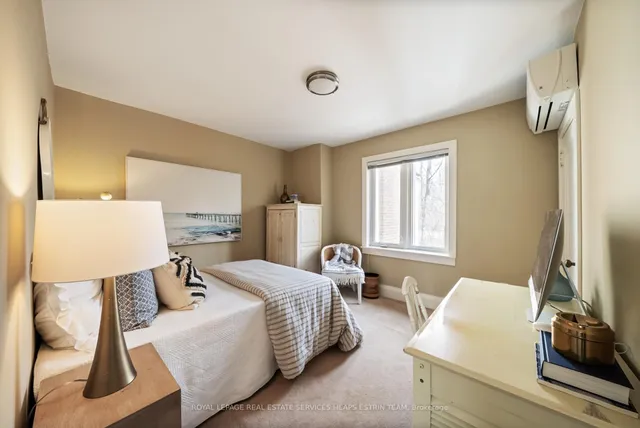 Additional image 18 of 85 Douglas Cres